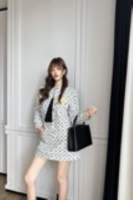 wholesale quality louis vuitton business suit model no. 8